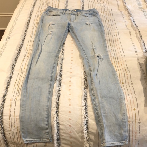 Jeans - Picture 2 of 3